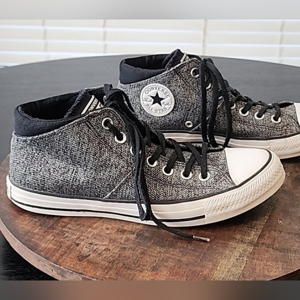 Converse Chuck Taylor Black and White All Star Madison Mid Sneaker EUC